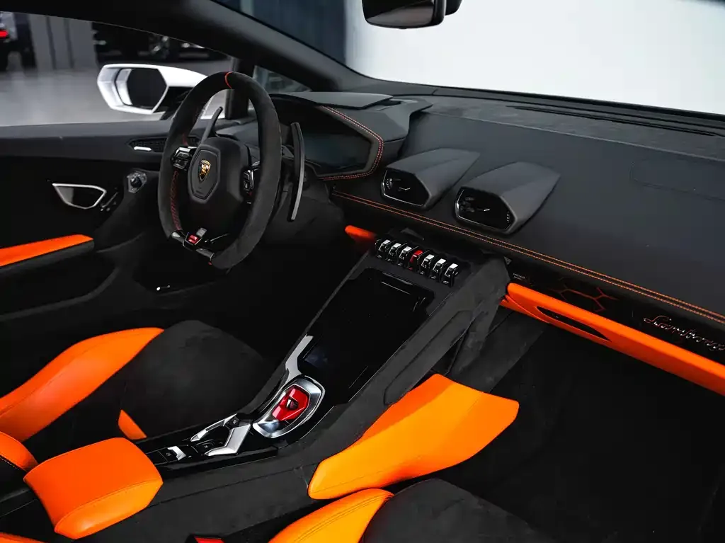 Lamborghini Huracan 2024 из CN, фото 3