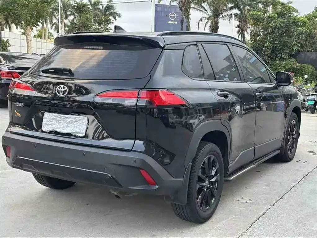 Toyota Corolla Cross 2024 из CN, фото 9