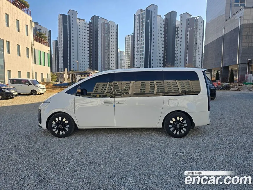 Hyundai Staria — фото 10
