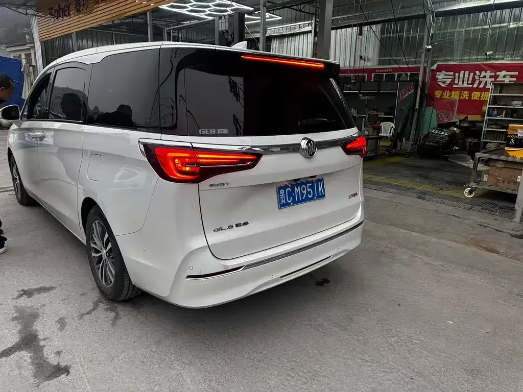 Buick GL8 2021 из CN, фото 5