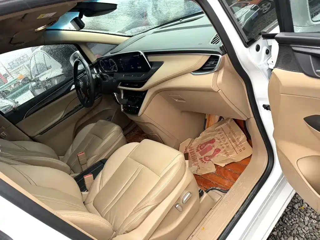 Buick GL8 2021 из CN, фото 4