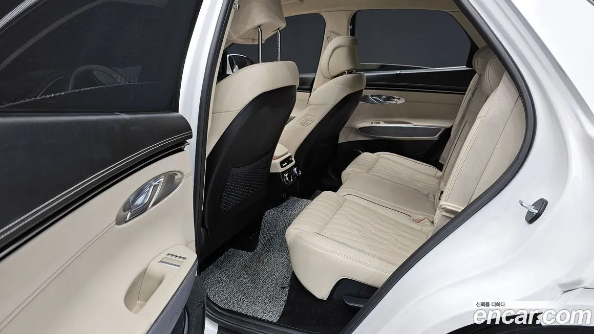 Genesis GV70 — фото 10