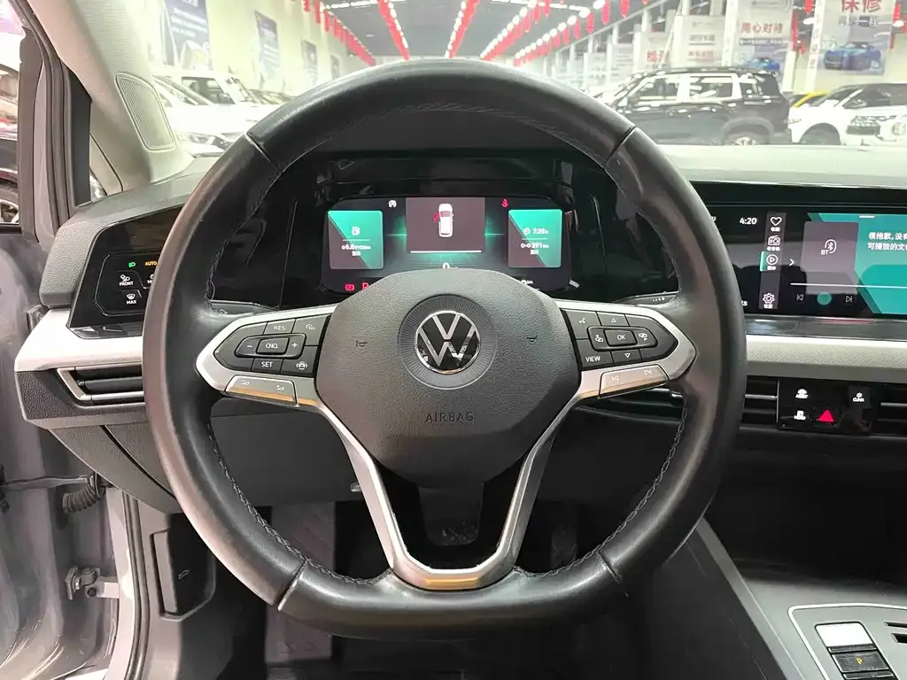 Volkswagen Golf 2021 из CN, фото 5