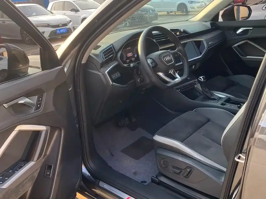 Audi Q3 2022 из CN, фото 6