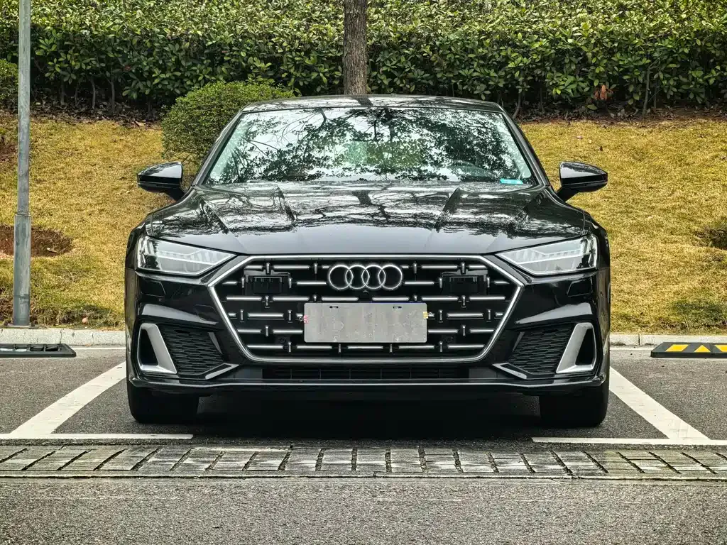Audi A7L — фото 10