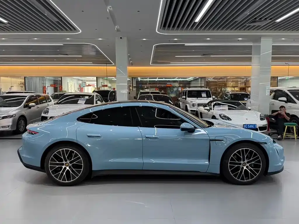 Porsche Taycan 2021 из CN, фото 8