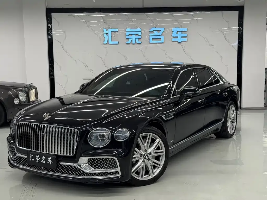 Bentley Flying Spur — фото 1