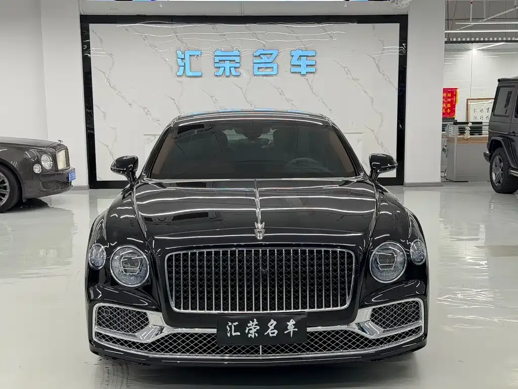 Bentley Flying Spur — фото 8