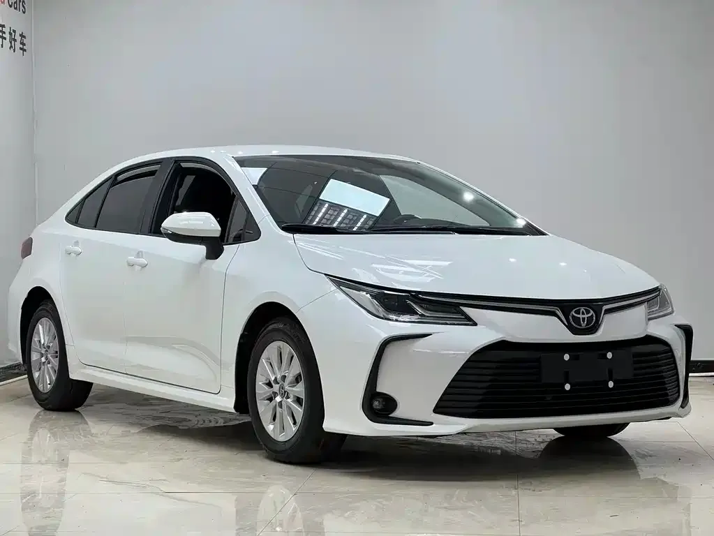 Toyota Corolla 2023 из CN, фото 8