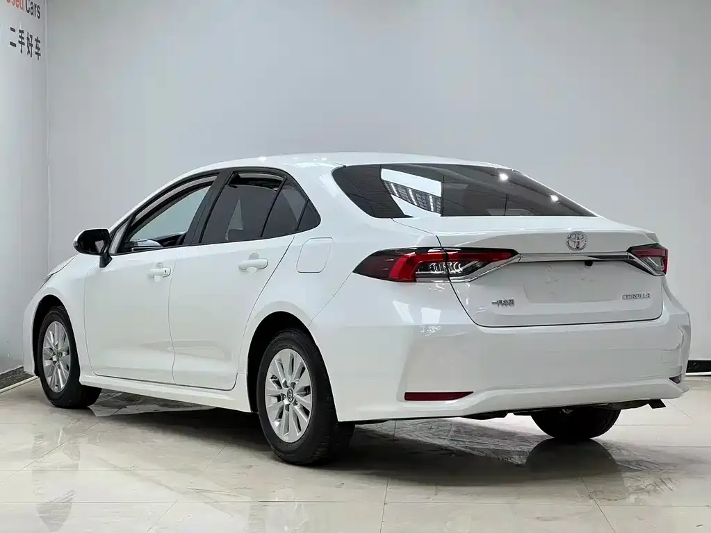 Toyota Corolla 2023 из CN, фото 4