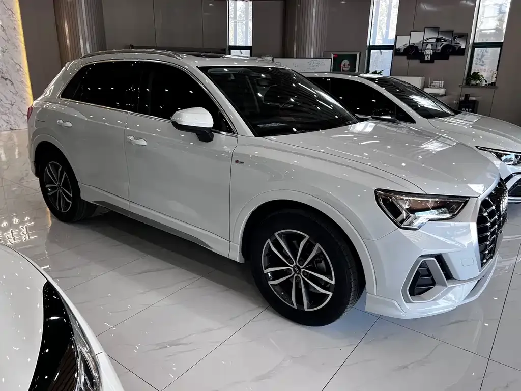 Audi Q3 2023 из CN, фото 4
