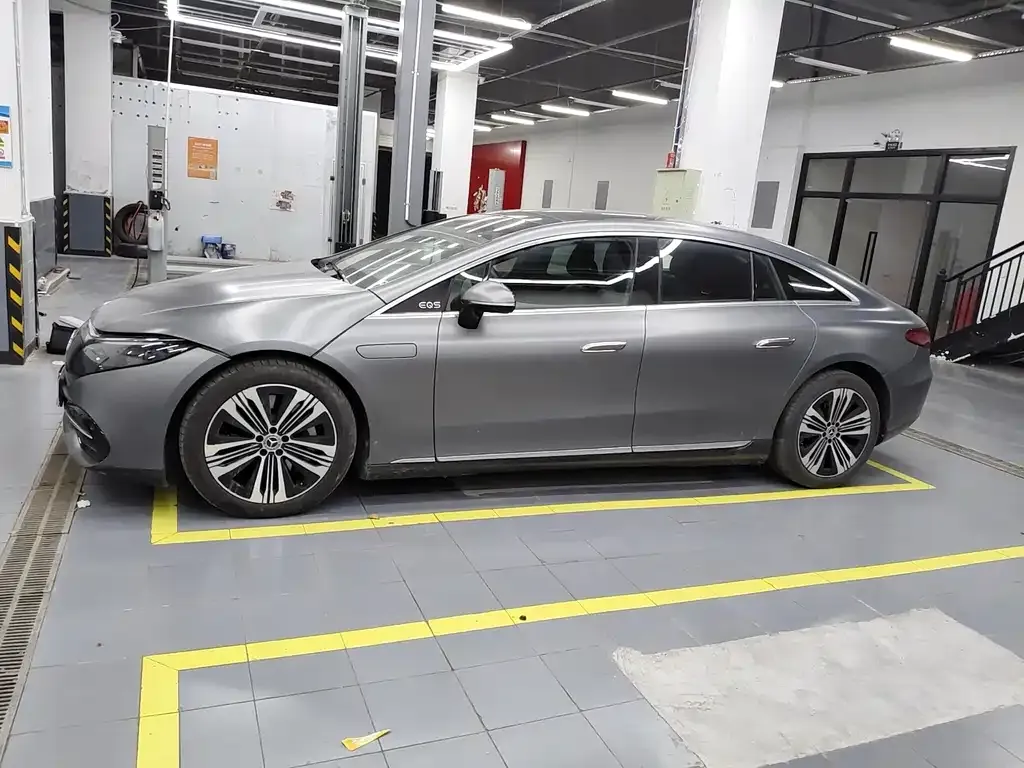 Mercedes-Benz EQS 2023 из CN, фото 6