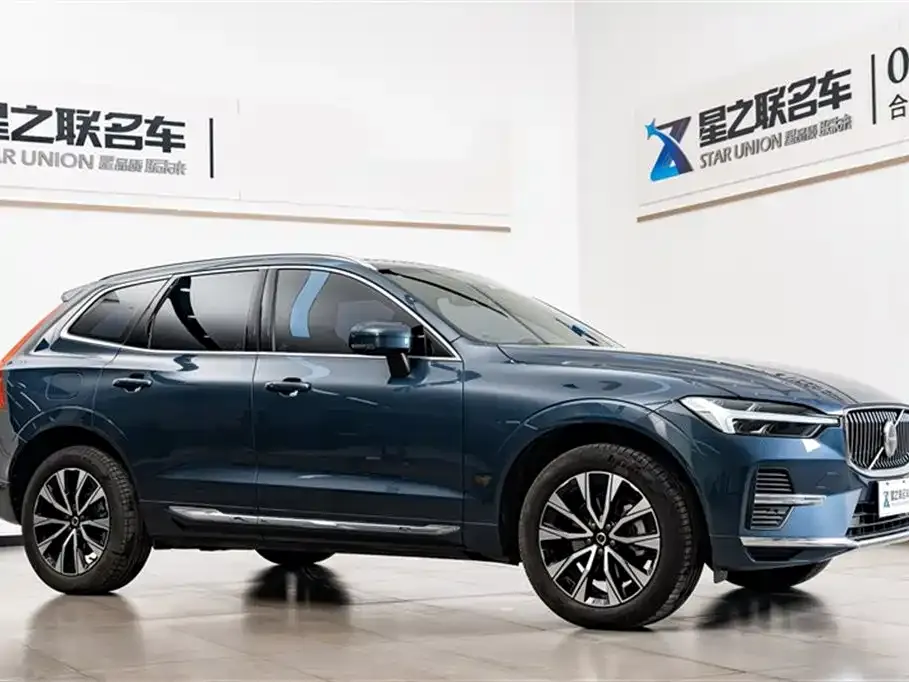 Volvo XC60 — фото 10