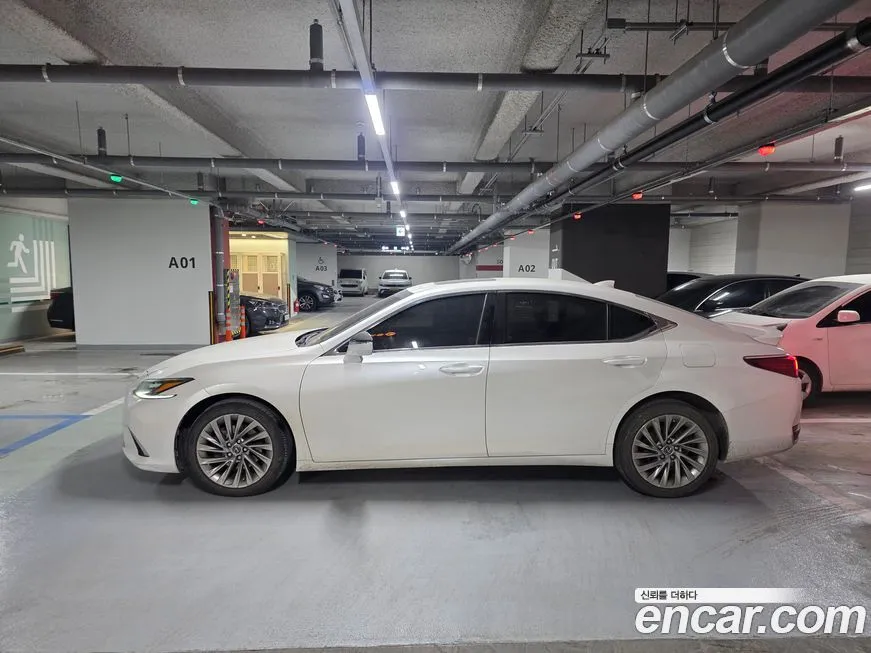 Lexus ES 2025 из KR, фото 2