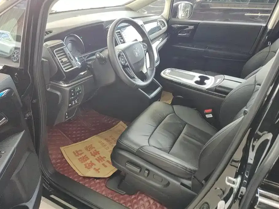Honda Elysion 2021 из CN, фото 8