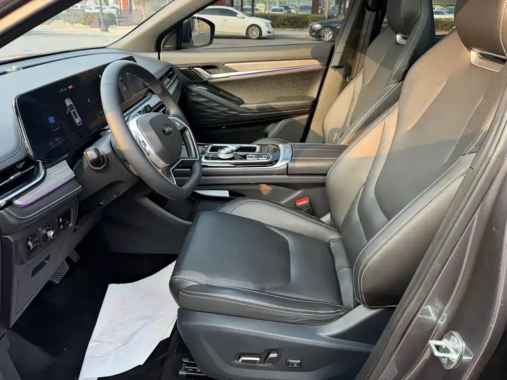 JAC QX PHEV 2024 из CN, фото 2