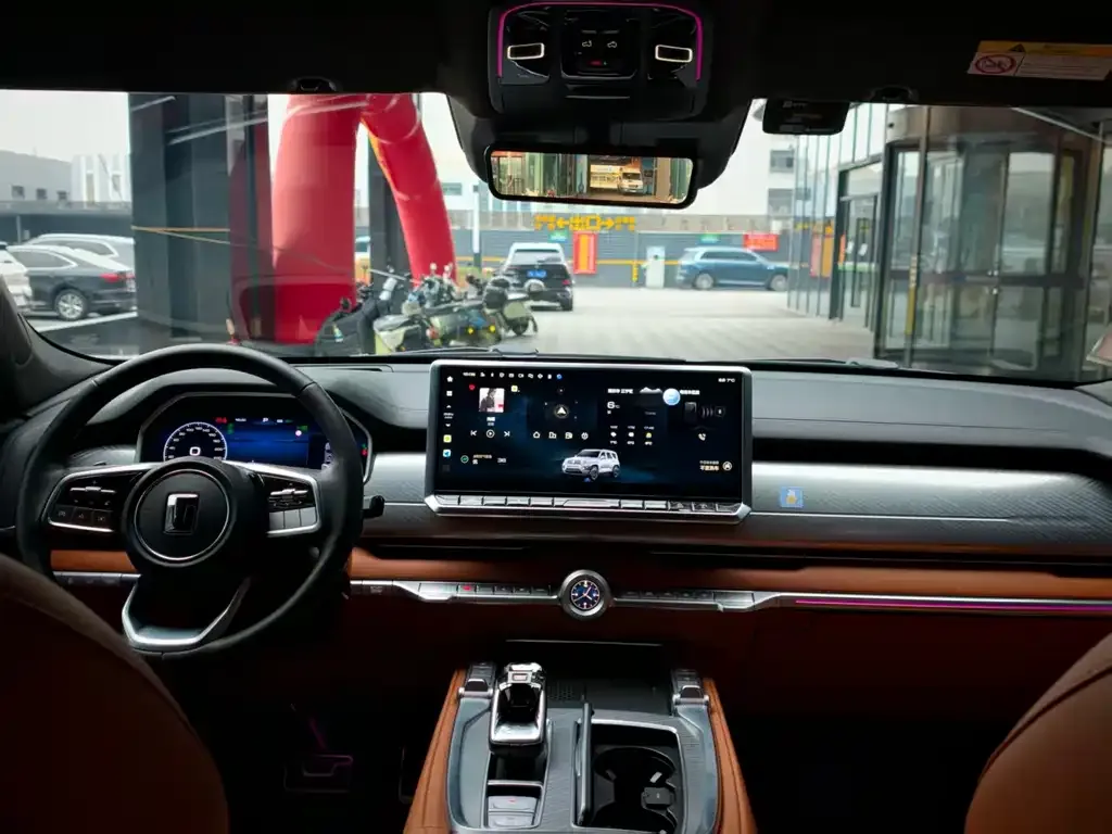 Tank 700 New Energy 2024 из CN, фото 3