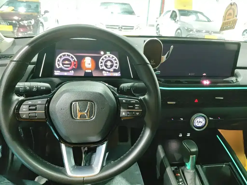 Honda Accord — фото 9