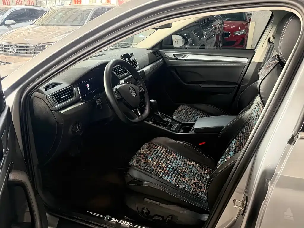 Skoda Superb 2023 из CN, фото 6