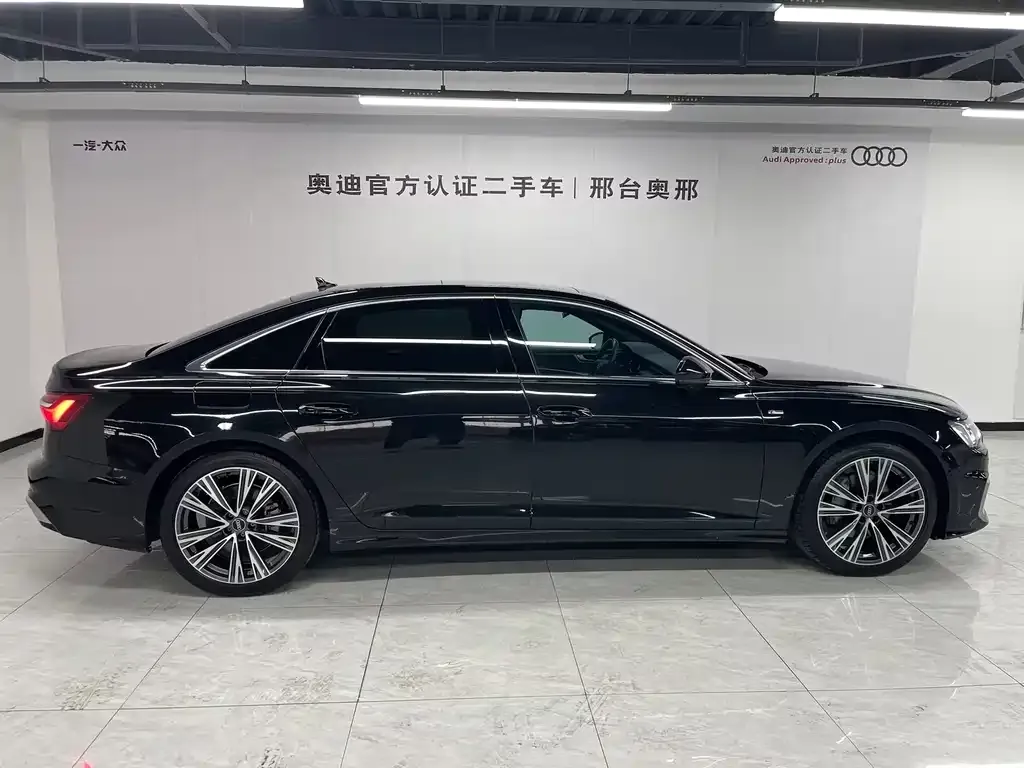 Audi A6L 2024 из CN, фото 8