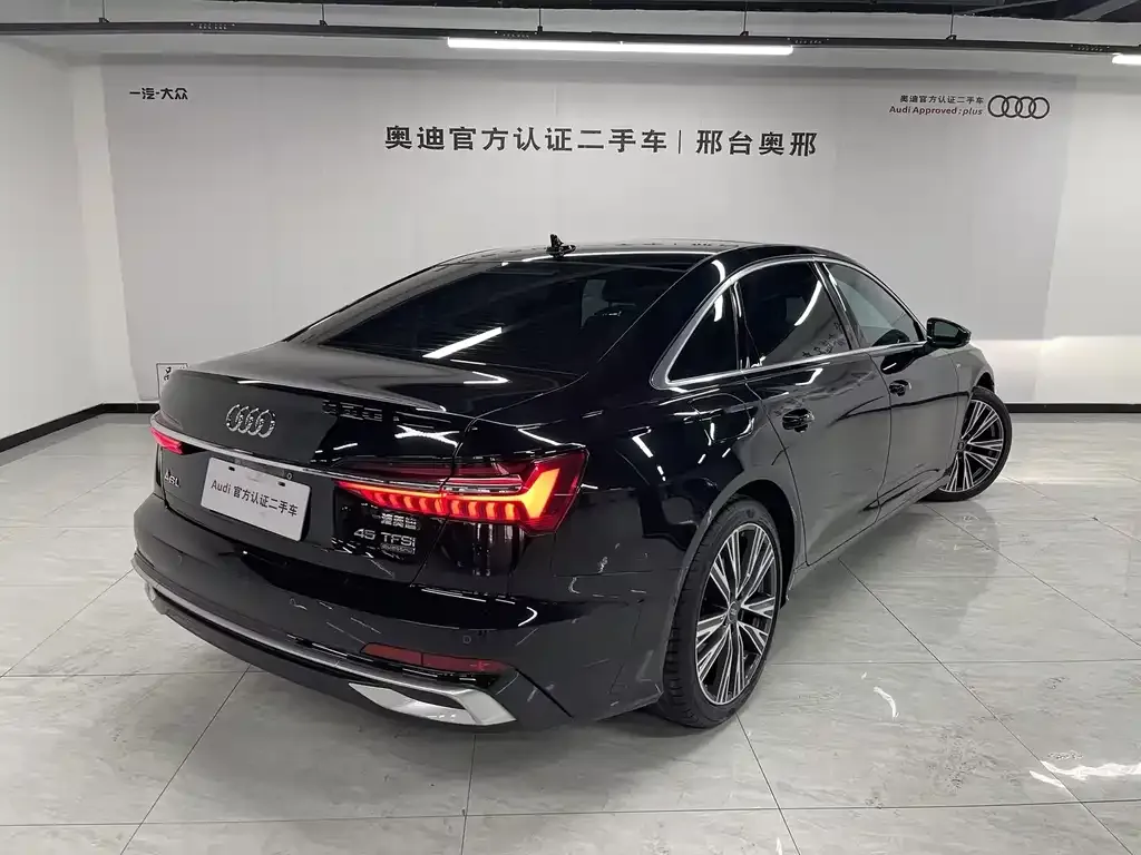 Audi A6L 2024 из CN, фото 4