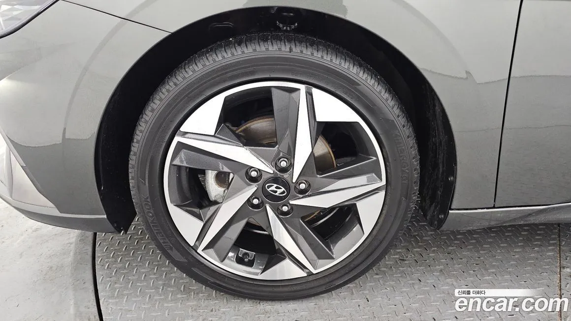 Hyundai AVANTE 2023 из KR, фото 4