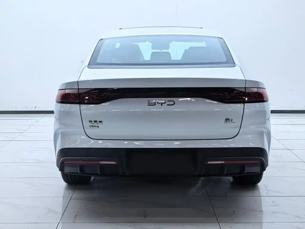 BYD Qin L 2026 из CN, фото 8