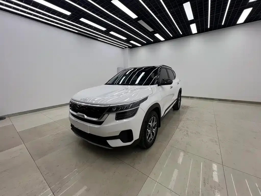 Kia KX3 2023 из CN, фото 1