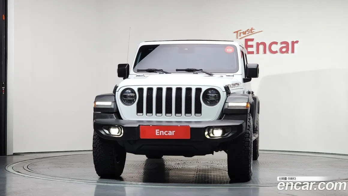 Jeep Wrangler — фото 10