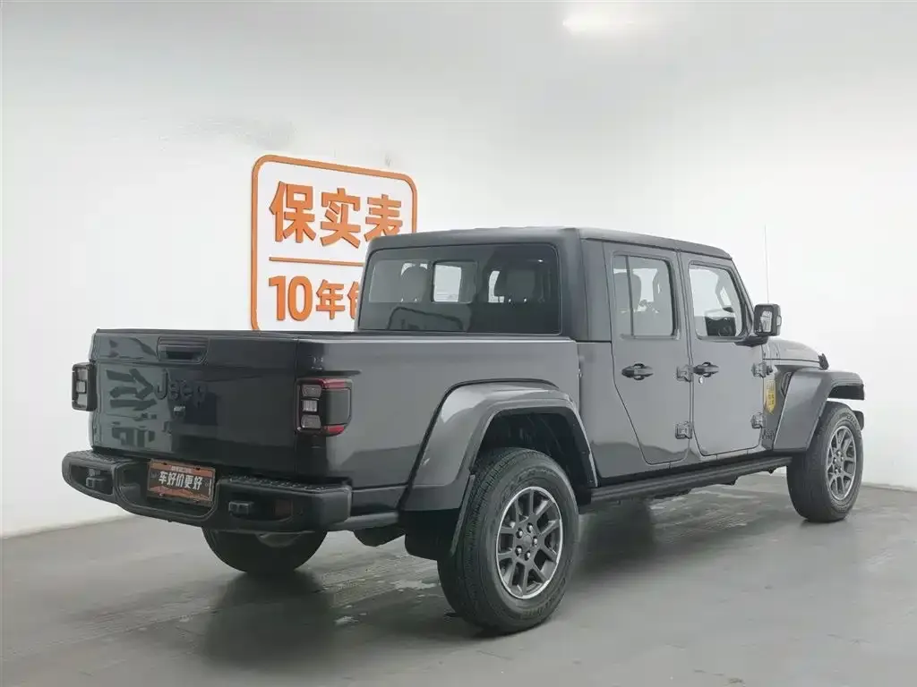 Jeep Gladiator 2023 из CN, фото 4
