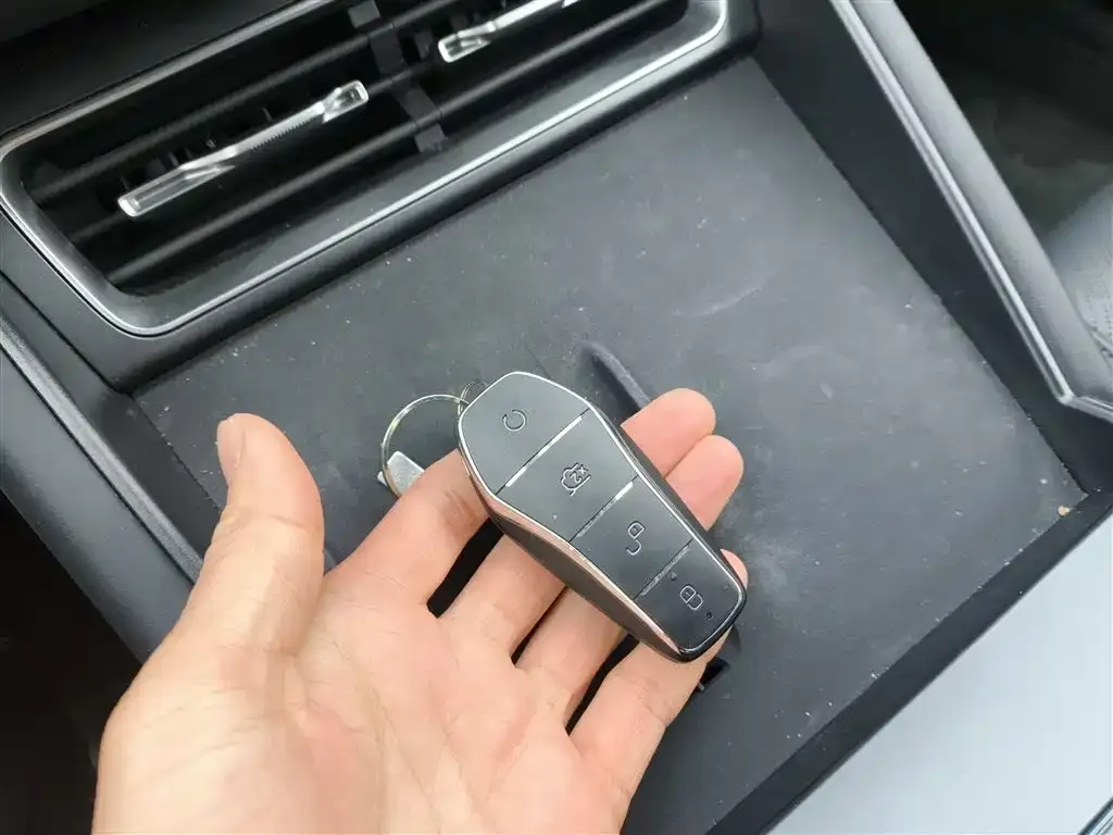 BYD Qin L 2025 из CN, фото 2