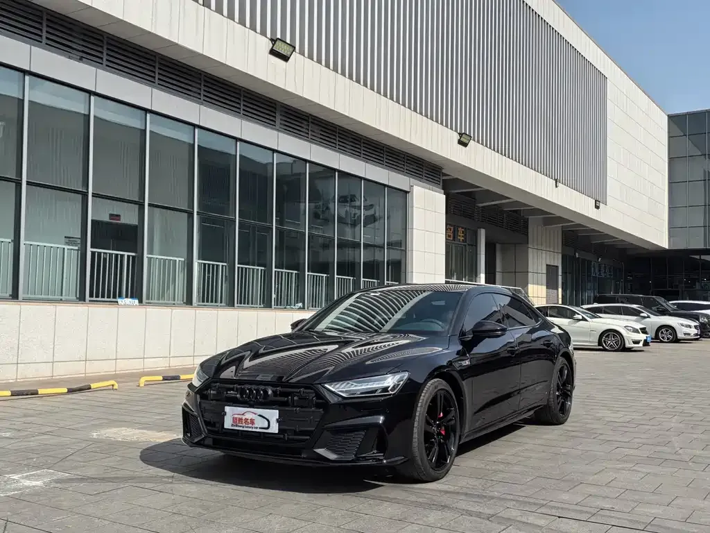 Audi A7L 2023 из CN, фото 1