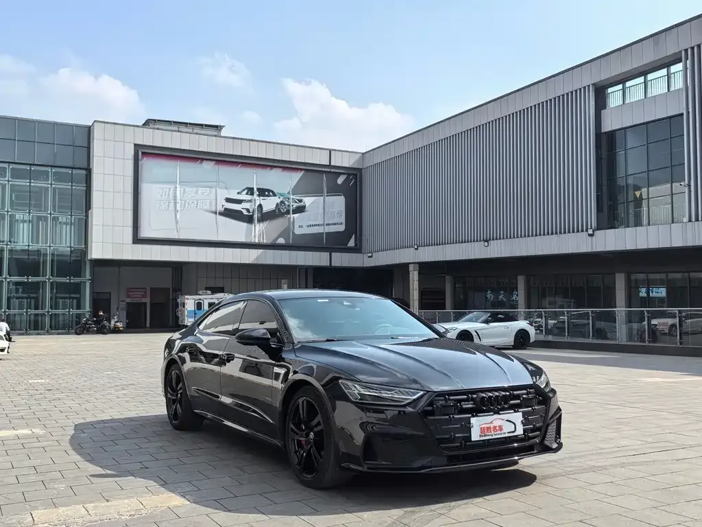 Audi A7L 2023 из CN, фото 4