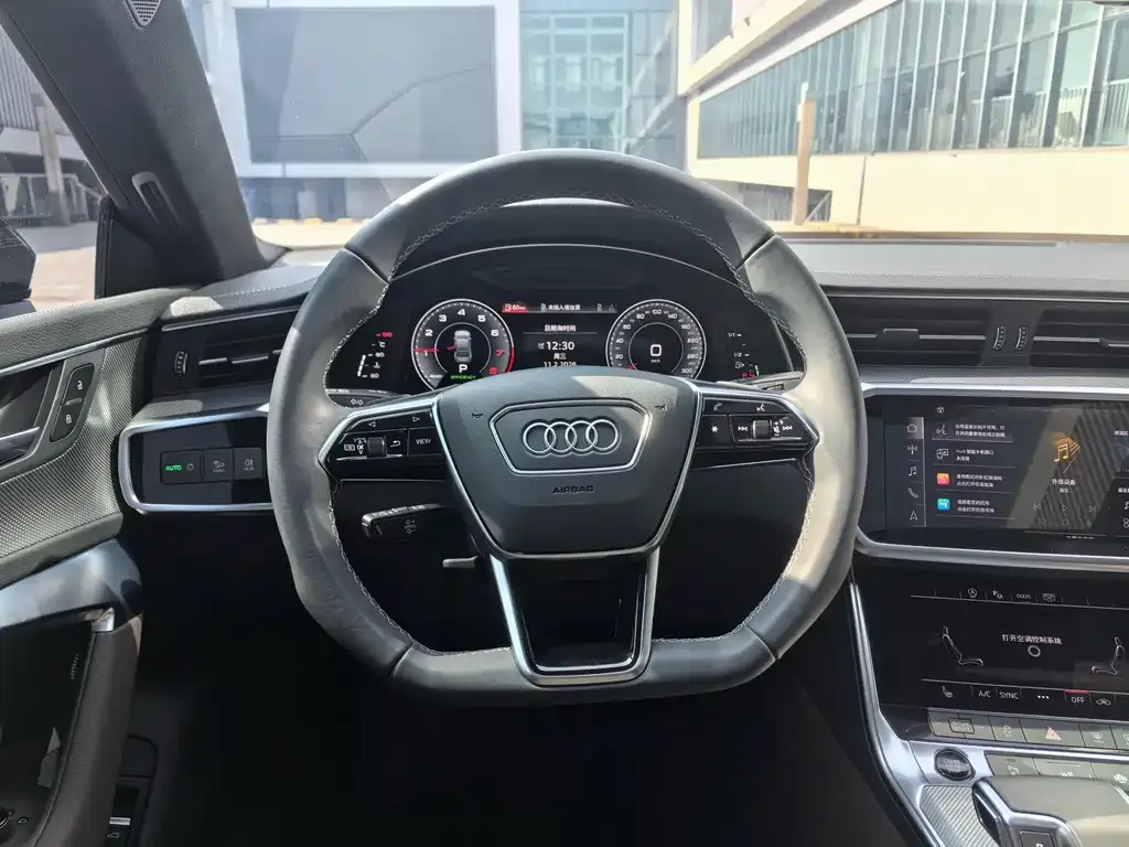 Audi A7L 2023 из CN, фото 8