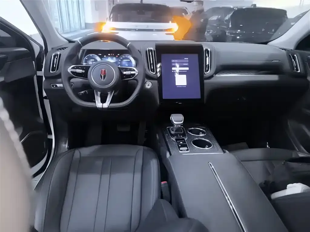 Hongqi HS3 PHEV 2025 из CN, фото 2