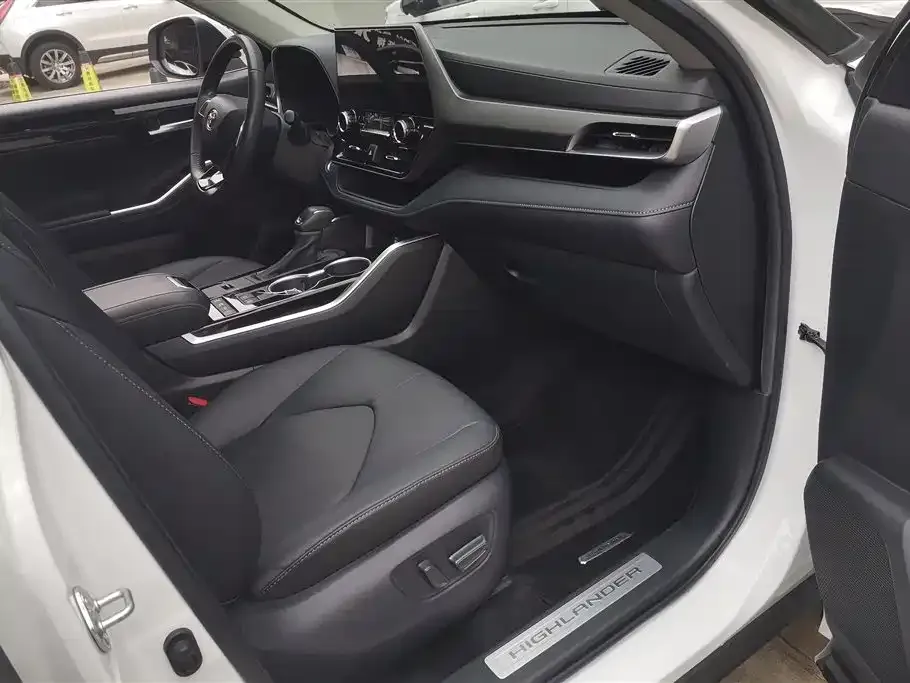 Toyota Highlander 2022 из CN, фото 3