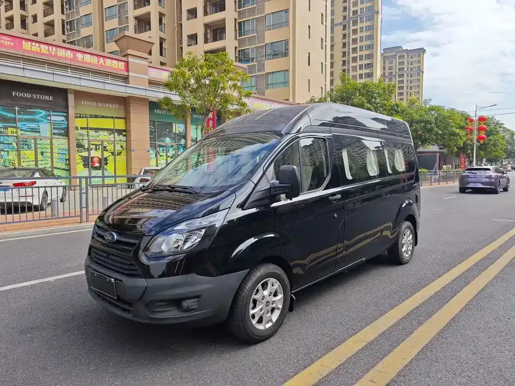 Ford Transit 2022 из CN, фото 1