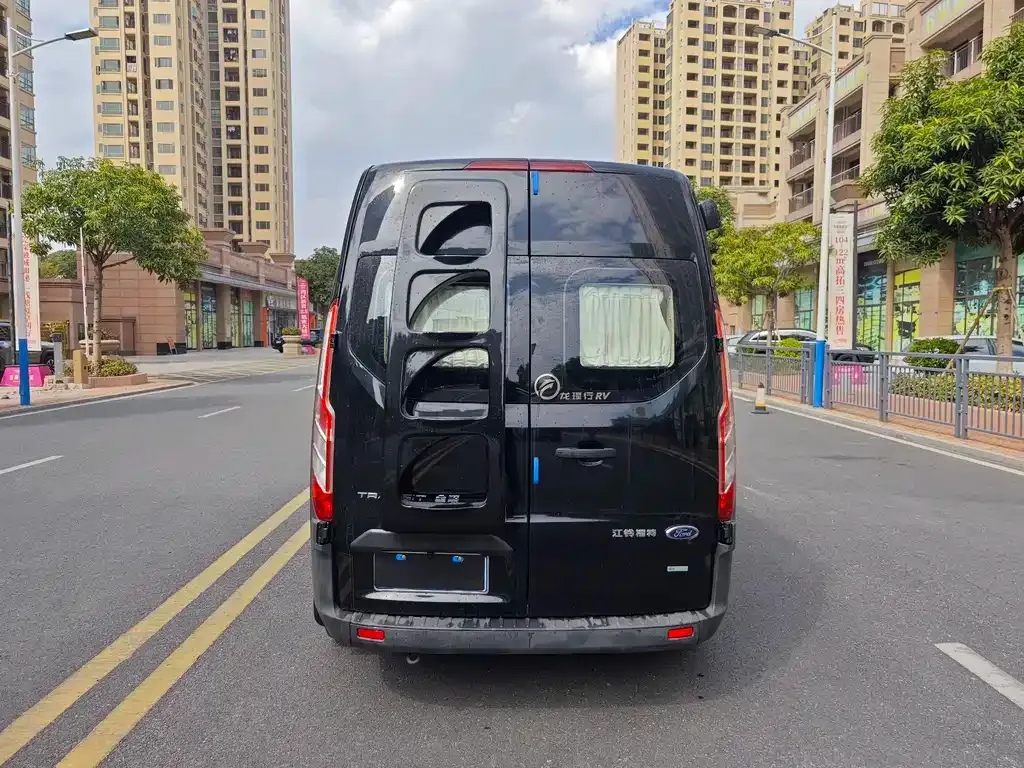 Ford Transit 2022 из CN, фото 7