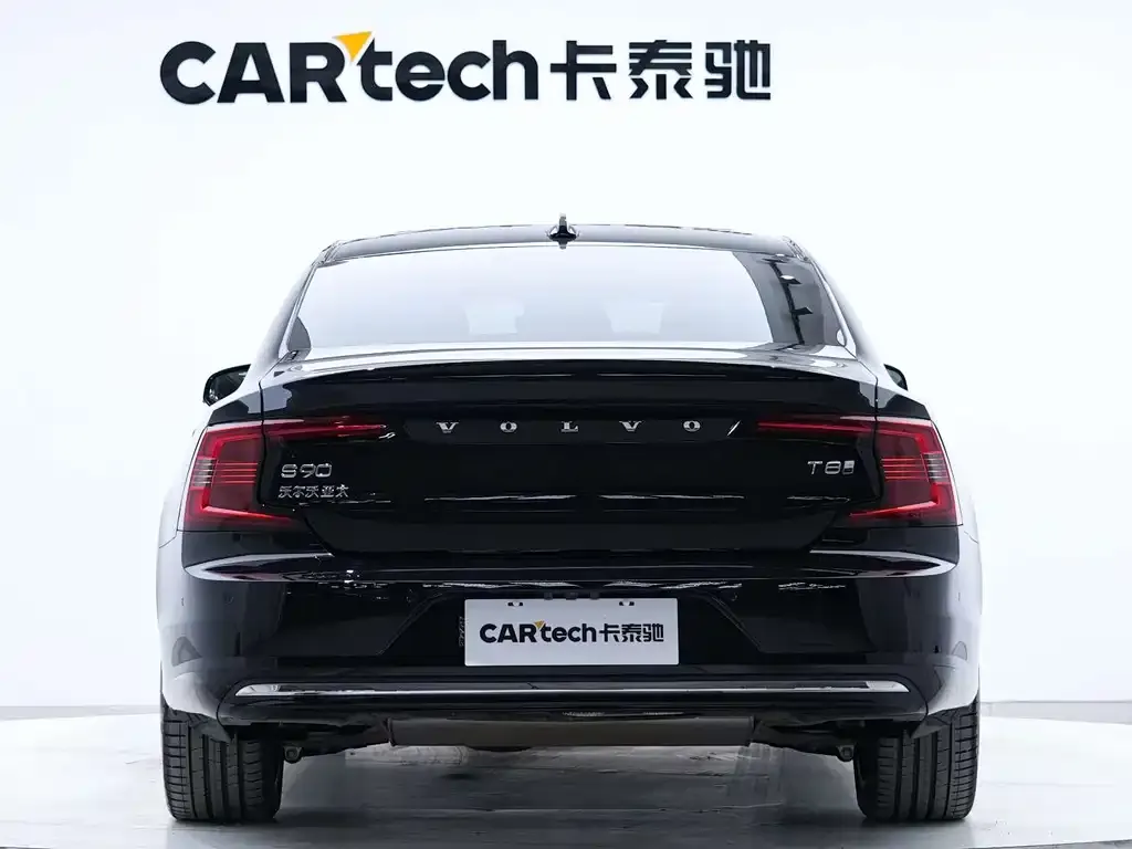 Volvo S90 PHEV 2024 из CN, фото 5