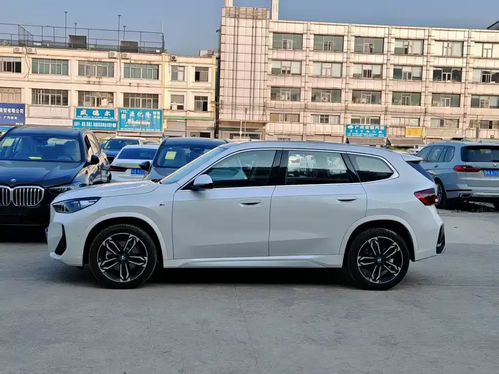 BMW X1 2024 из CN, фото 8