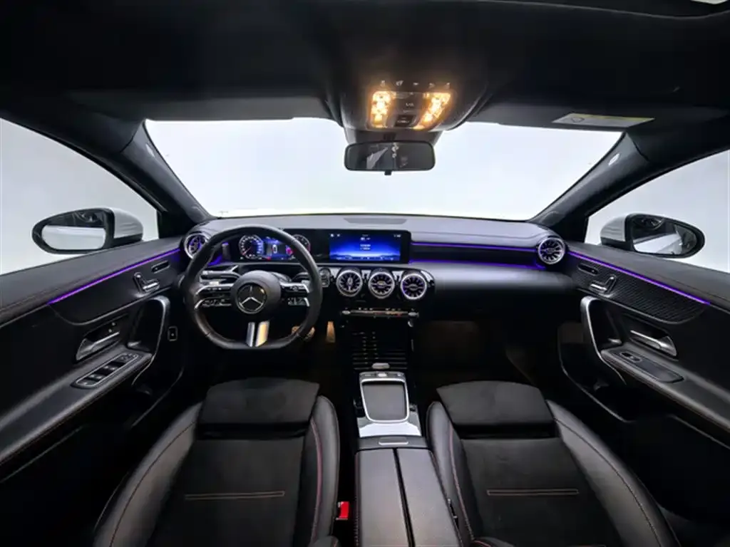 Mercedes-Benz A-Class 2024 из CN, фото 6