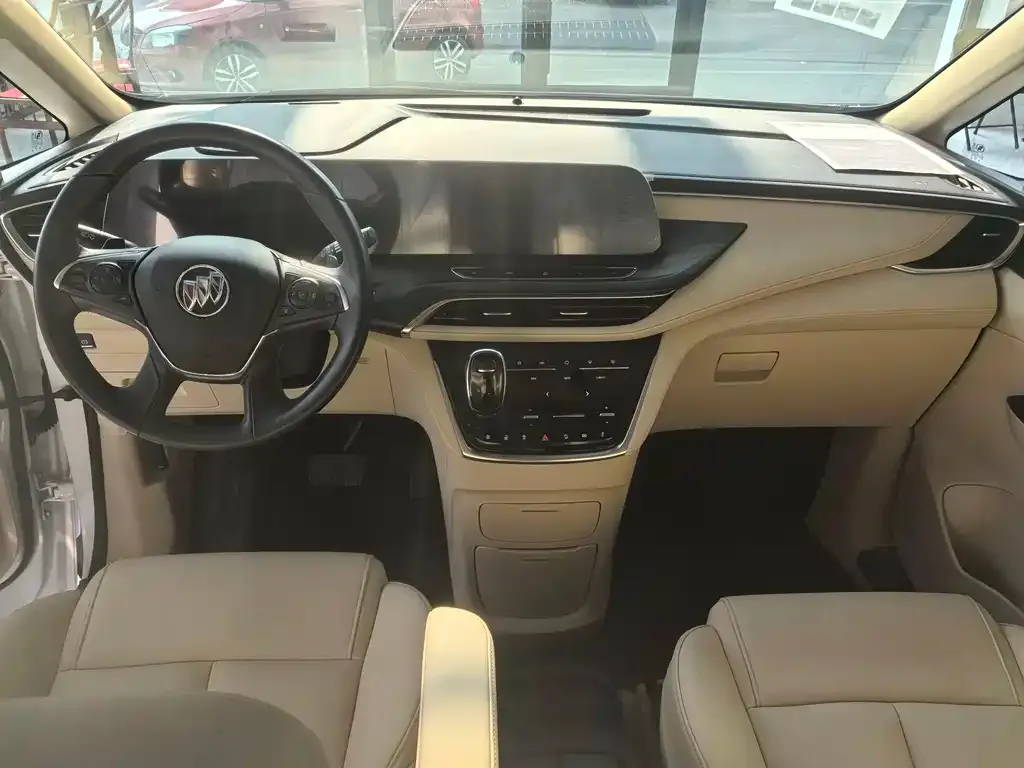 Buick GL8 2023 из CN, фото 3