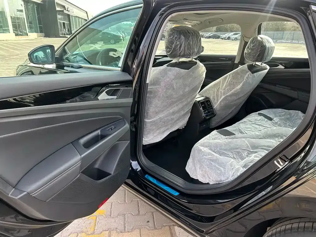 Volkswagen Passat 2026 из CN, фото 6