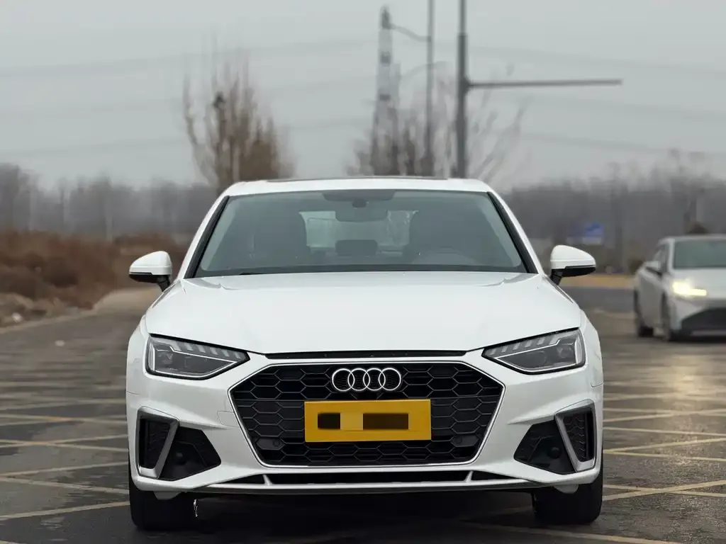 Audi A4L 2022 из CN, фото 5