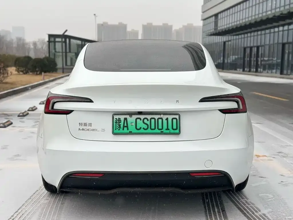 Tesla Model 3 2024 из CN, фото 3