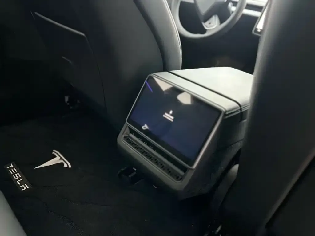 Tesla Model 3 2024 из CN, фото 2