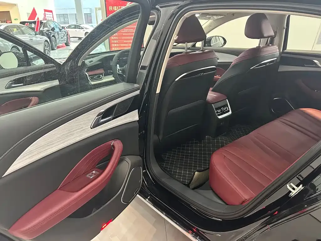 Hongqi H5 PHEV 2026 из CN, фото 4