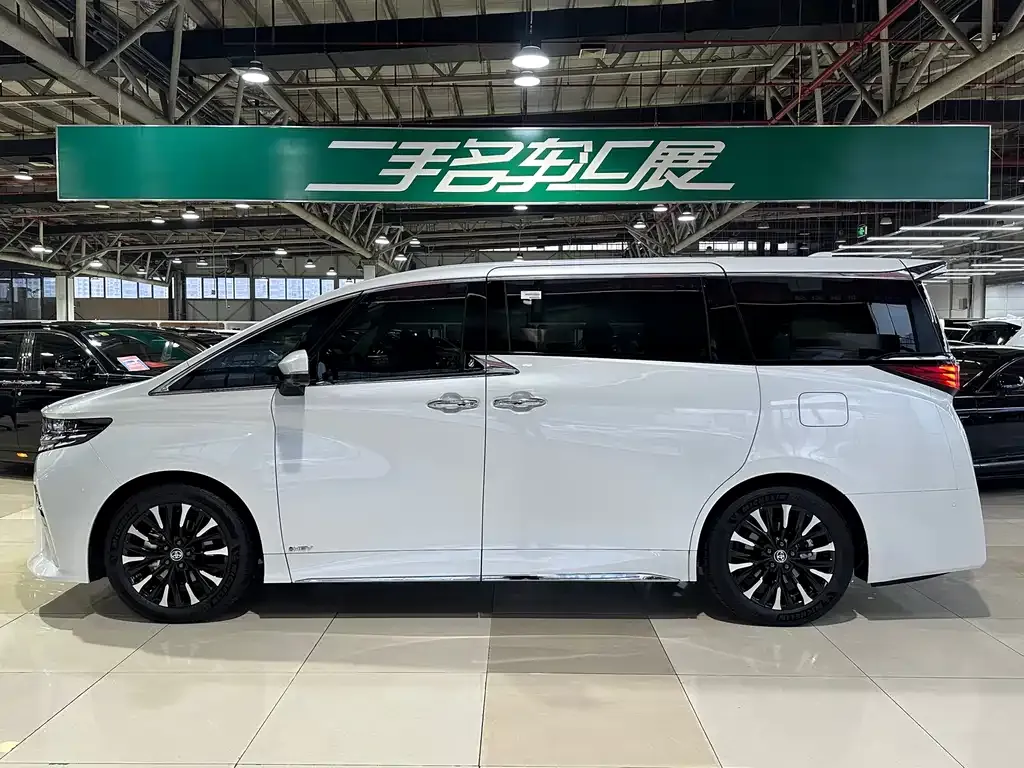 Toyota Alphard 2025 из CN, фото 8