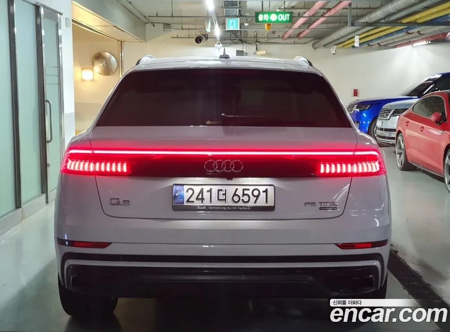 Audi Q8 2023 из KR, фото 4
