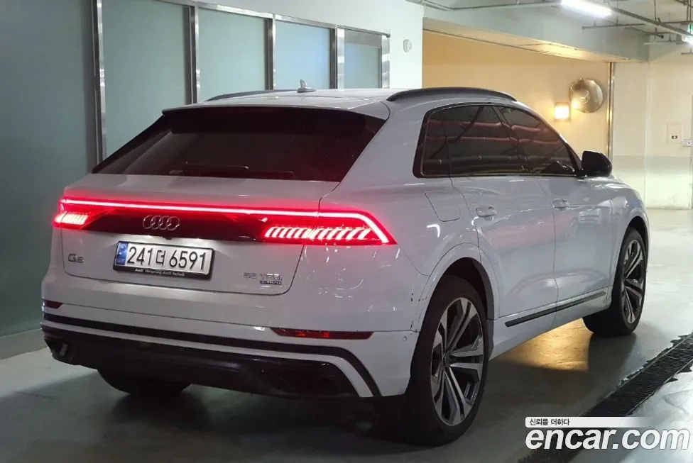 Audi Q8 2023 из KR, фото 5